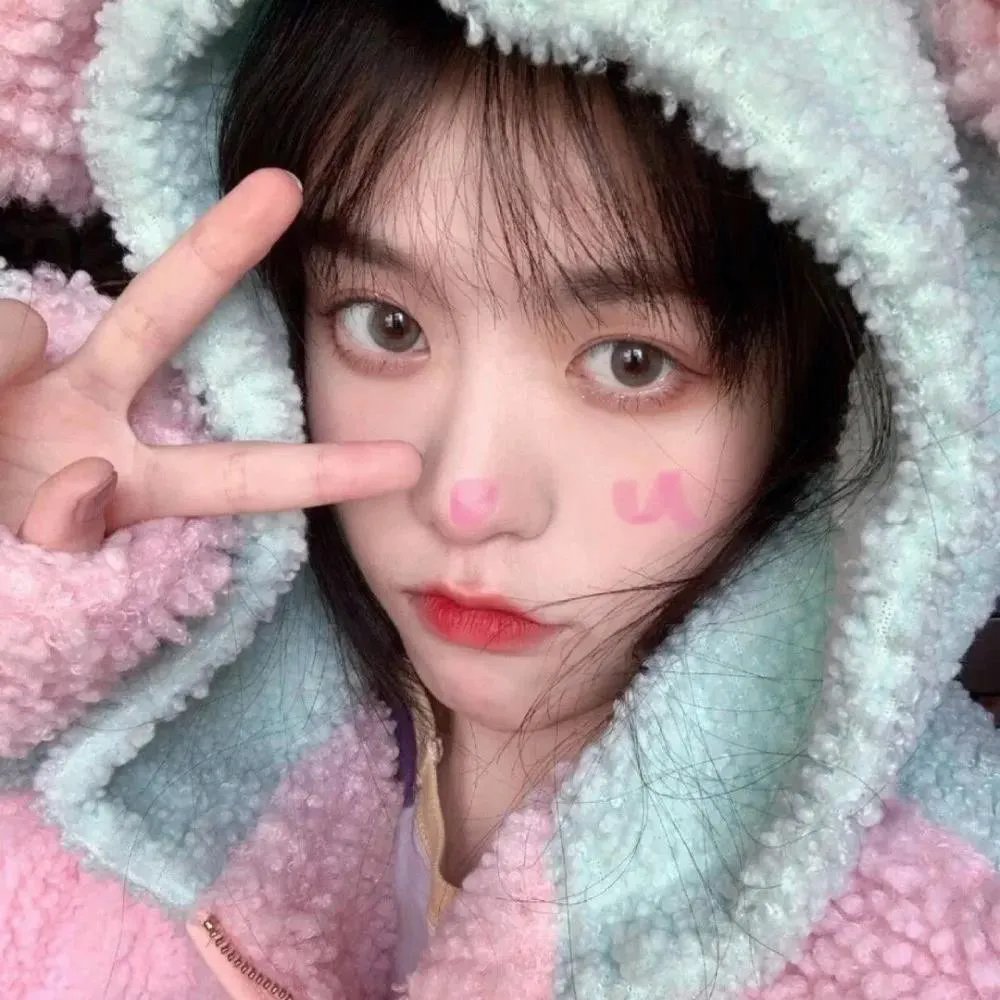 三对鸳鸯一张床